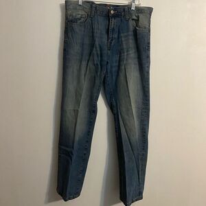 IZOD relaxed fit jeans, size 34/30